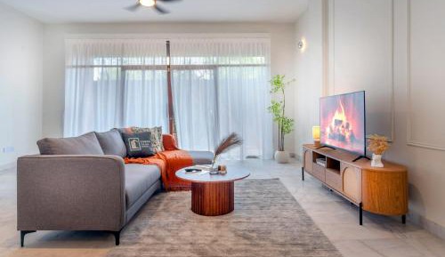 Three-Bedroom Standard Apartment