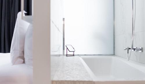 Deluxe Double Room with Bath