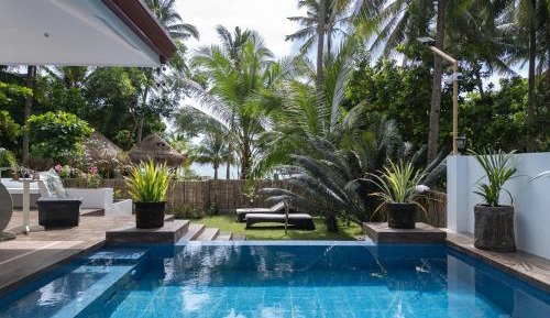 Double or Twin Room with Pool View