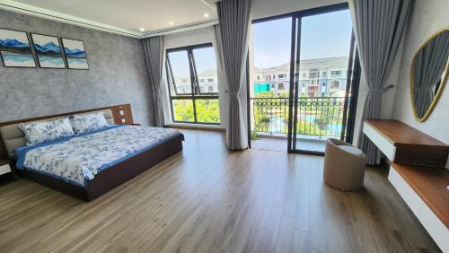 Deluxe Double Room with Castle View