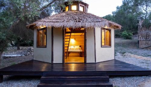 Deluxe Bungalow with Garden View