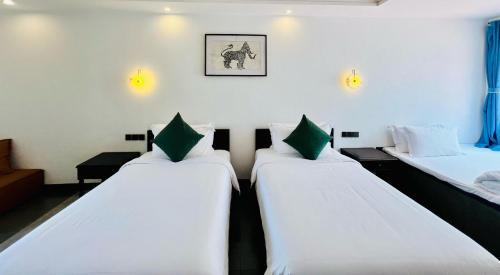 Deluxe Double or Twin Room with Spa Bath