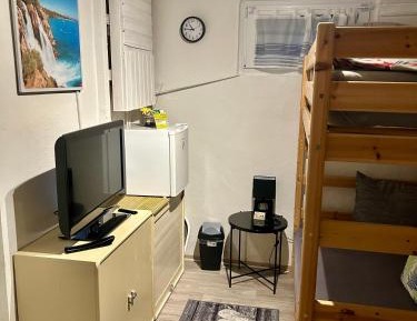 Twin Room with Shared Bathroom