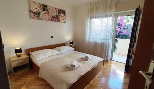 Two-Bedroom Apartment with Balcony and Sea View