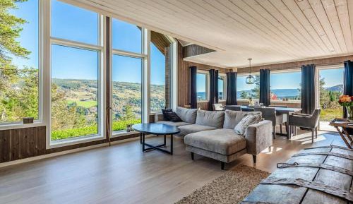 Four-Bedroom Holiday Home