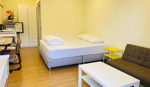 Deluxe Room (2 Adults + 1 Child)
