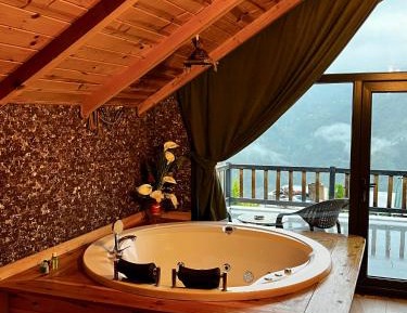 Quadruple Room with Balcony