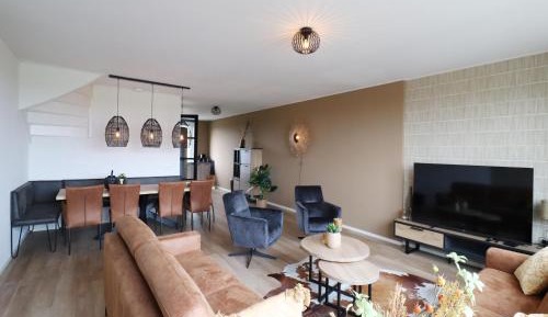 Five-Bedroom Holiday Home