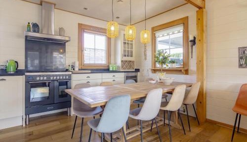 Five-Bedroom Holiday Home