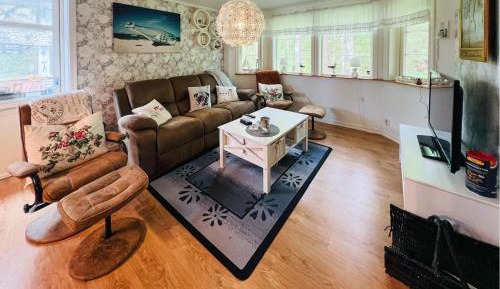 Three-Bedroom Holiday Home 