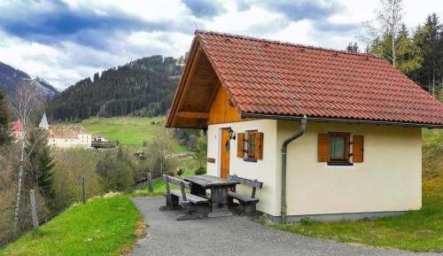 One-Bedroom Holiday Home