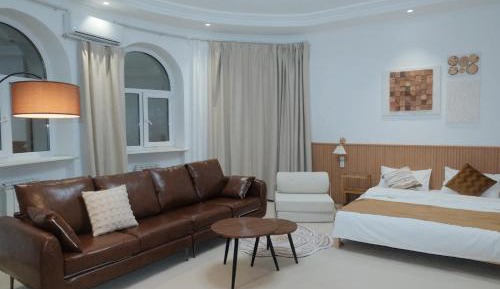 Deluxe Queen Room