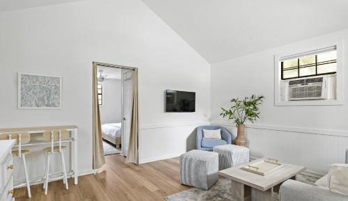 Superior King Suite