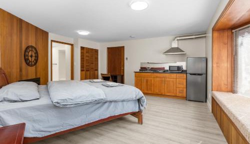 One-Bedroom House