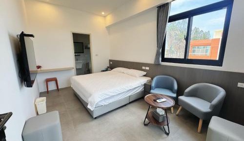 Queen Room with Balcony