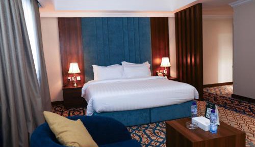 Deluxe King Room