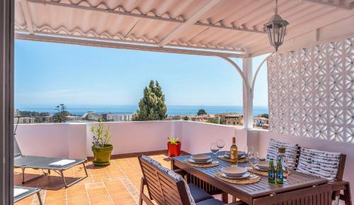 Two-Bedroom Apartment with Terrace and Sea View
