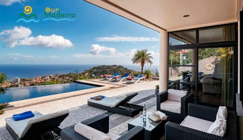 Deluxe Villa
