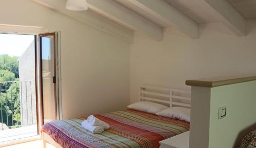One-Bedroom Apartment with Balcony
