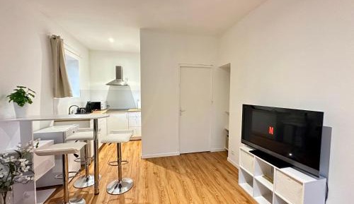 Studio Apartment