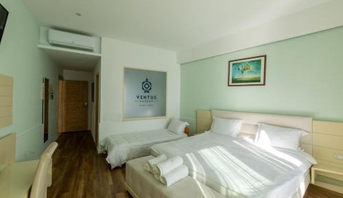 Standard Triple Room with Sea View