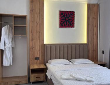 Large Double Room