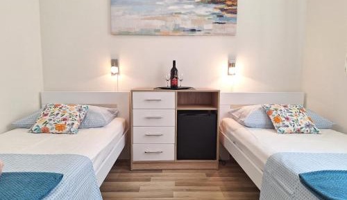 Economy Twin Room