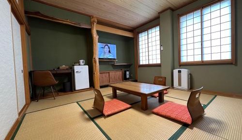 Japanese-Style Room
