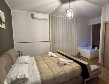 King Room with Spa Bath