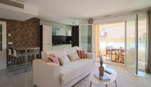 Apartment with Terrace