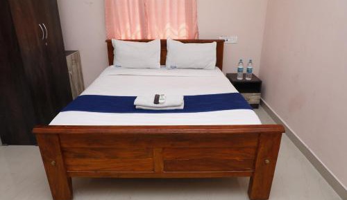 Deluxe Double Room (2 Adults + 1 Child)