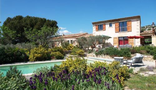 Five-Bedroom Villa