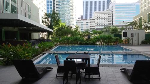 Apartment with City View