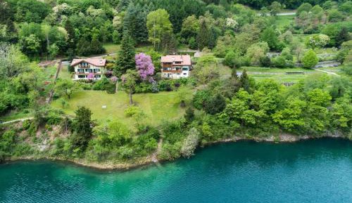 Apartment with Lake View