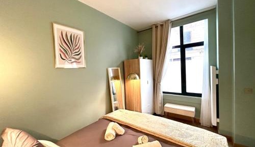One-Bedroom Deluxe Apartment