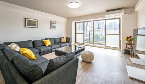 Deluxe Family Suite