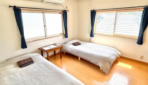 Twin Room with Private Bathroom