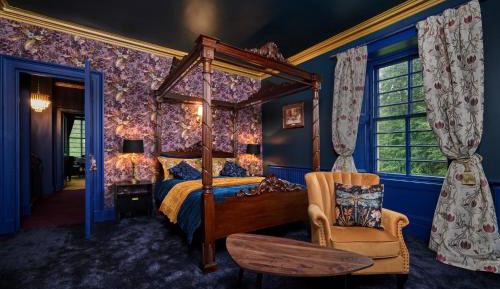 King Room with Mountain View