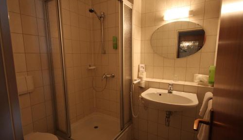 Economy Single Room