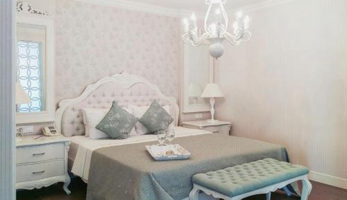 King Room with Spa Bath