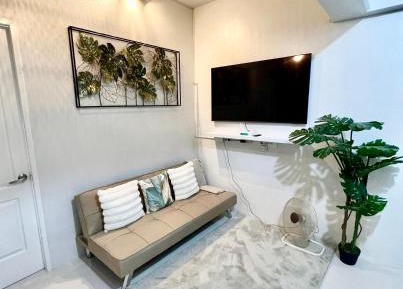 One-Bedroom Apartment - Non-Smoking