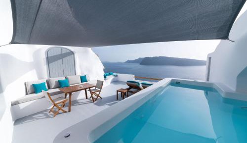 Honeymoon Suite with Outdoor Heated Plunge Pool with Jets