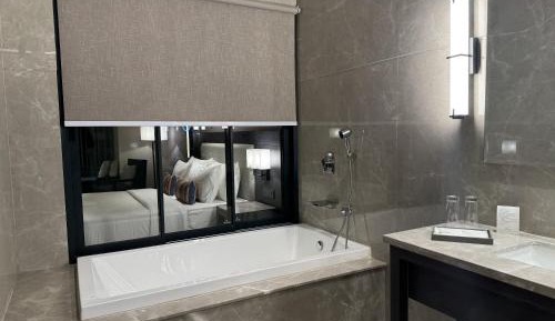 Suite with Hot Tub