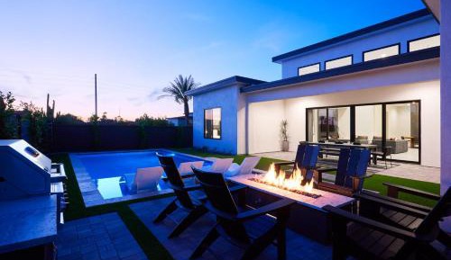Five-Bedroom Holiday Home