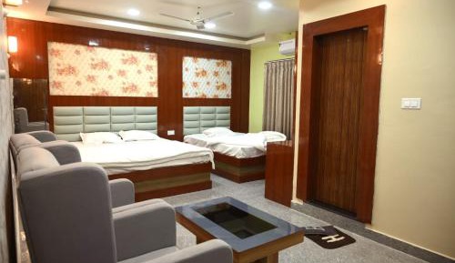 Deluxe Family Room