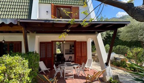 One-Bedroom House