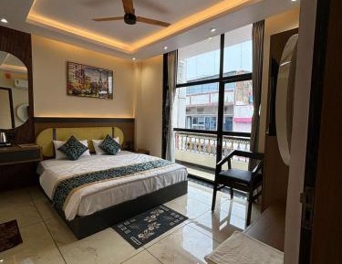 King Room with Balcony