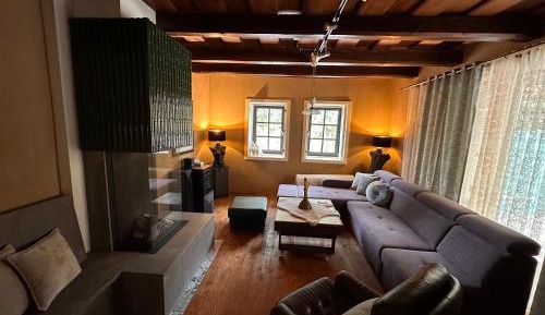 Superior One-Bedroom Apartment