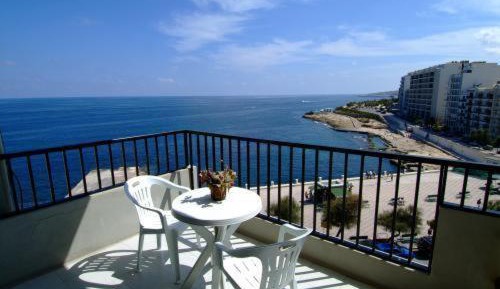 Double or Twin Room with Sea View