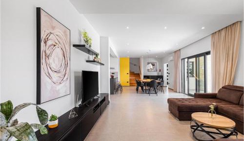 Four-Bedroom Holiday Home